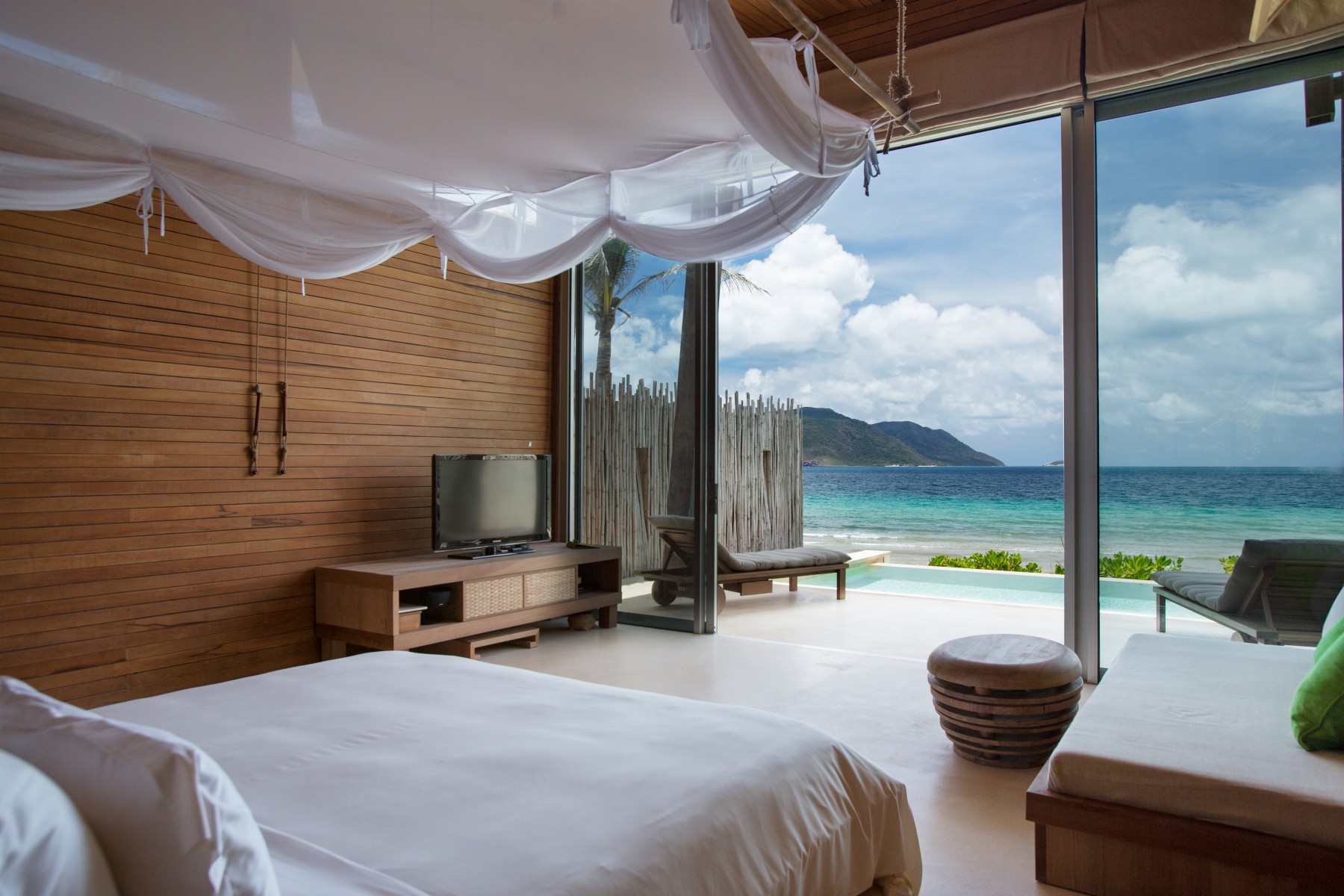 Ocean Front Villa Bedroom [5394 Original]