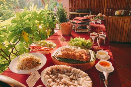 Mekong Lodge, Cái Bè Food
