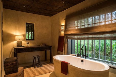 Beach Pool Villa Bathroom