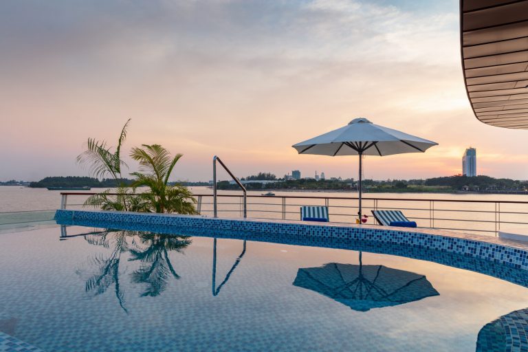 Du thuyền Victoria Mekong 5* Pool 3