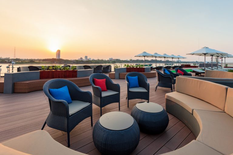 Du thuyền Victoria Mekong 5*Sundeck 7