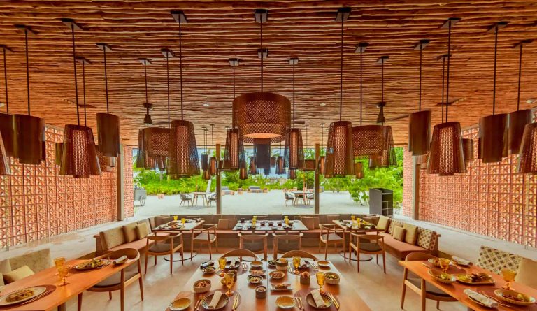 The Ritz Carlton Maldives, Fari Islands Arabesque 3