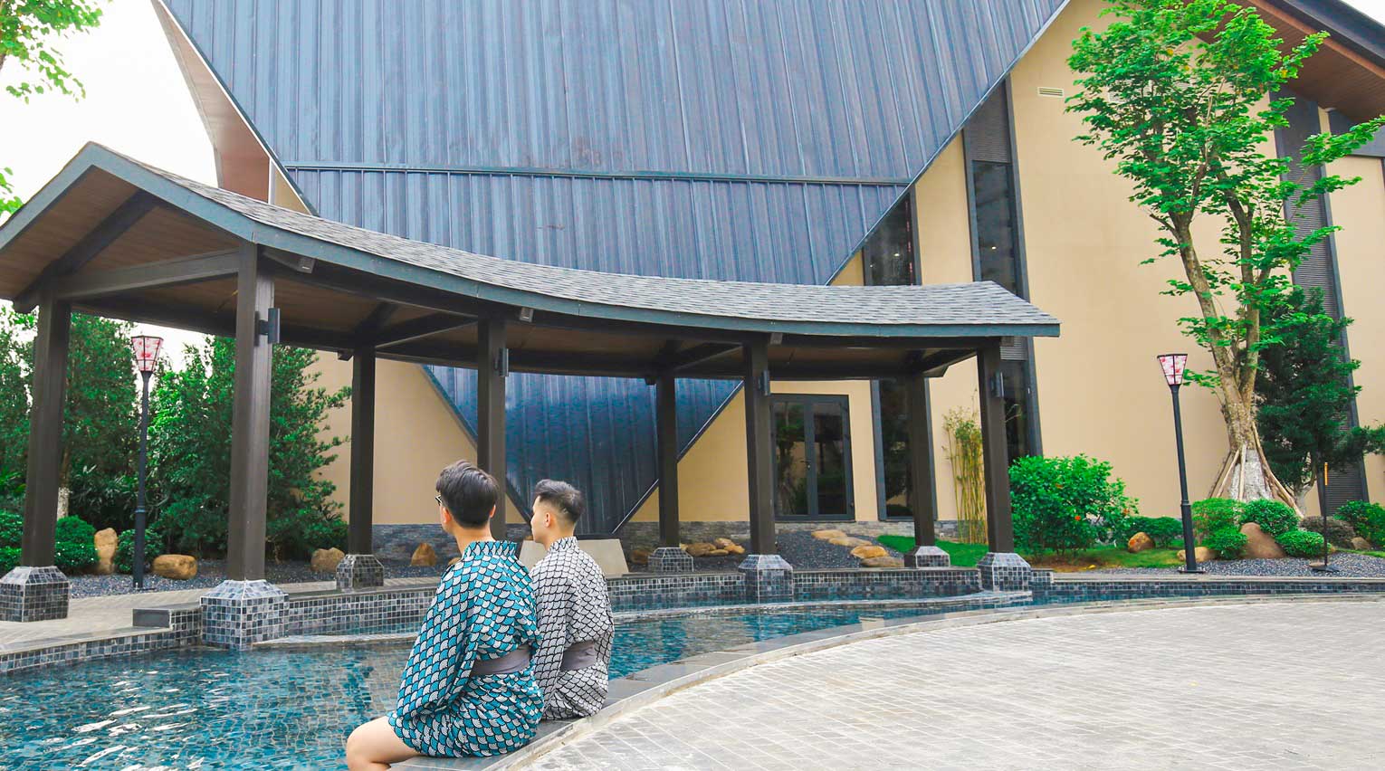 Tắm Khoáng Nóng Onsen: Bí Quyết Trẻ Mãi Không Già Của Người Nhật Bản