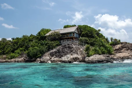 Khu nghỉ dưỡng Bawah Reserve – Private Island giữa thiên nhiên Anambas, Indonesia